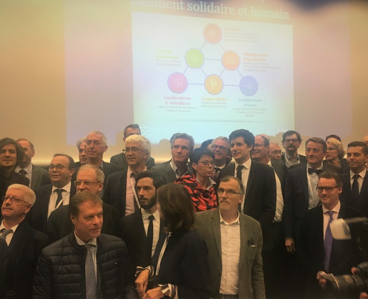 signature charte batiment connecte